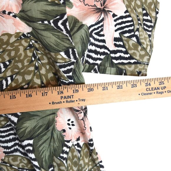 C, Mon Vintage Hawaiian Shirt Size Small USA Made Floral Jungle Camp Collar - Picture 5 of 7